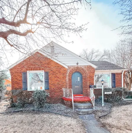 $255,000 | 3203 East Blackford Avenue, Evansville, IN 47714