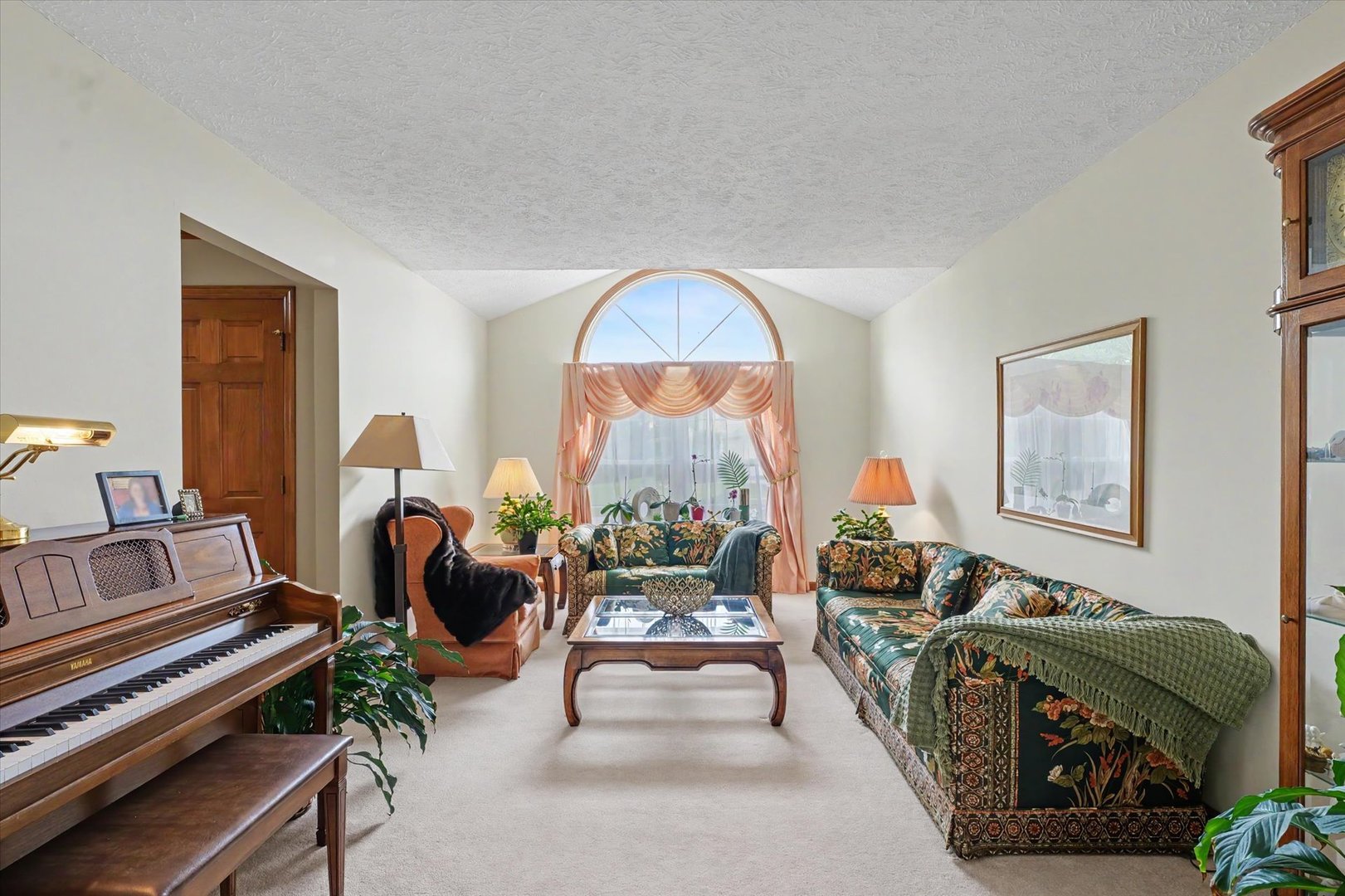 4409 Copper Ridge Road Champaign, IL 61822 - Photo 7 of 40 a living room with furniture and a window