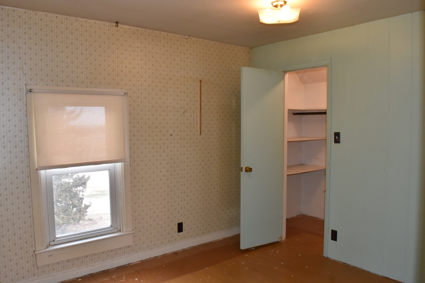 13801 Lister Road Morrison, IL 61270 - Photo 17 of 30 a view of an empty room