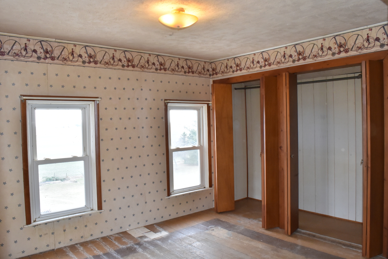 13801 Lister Road Morrison, IL 61270 - Photo 22 of 30 a view of an front door