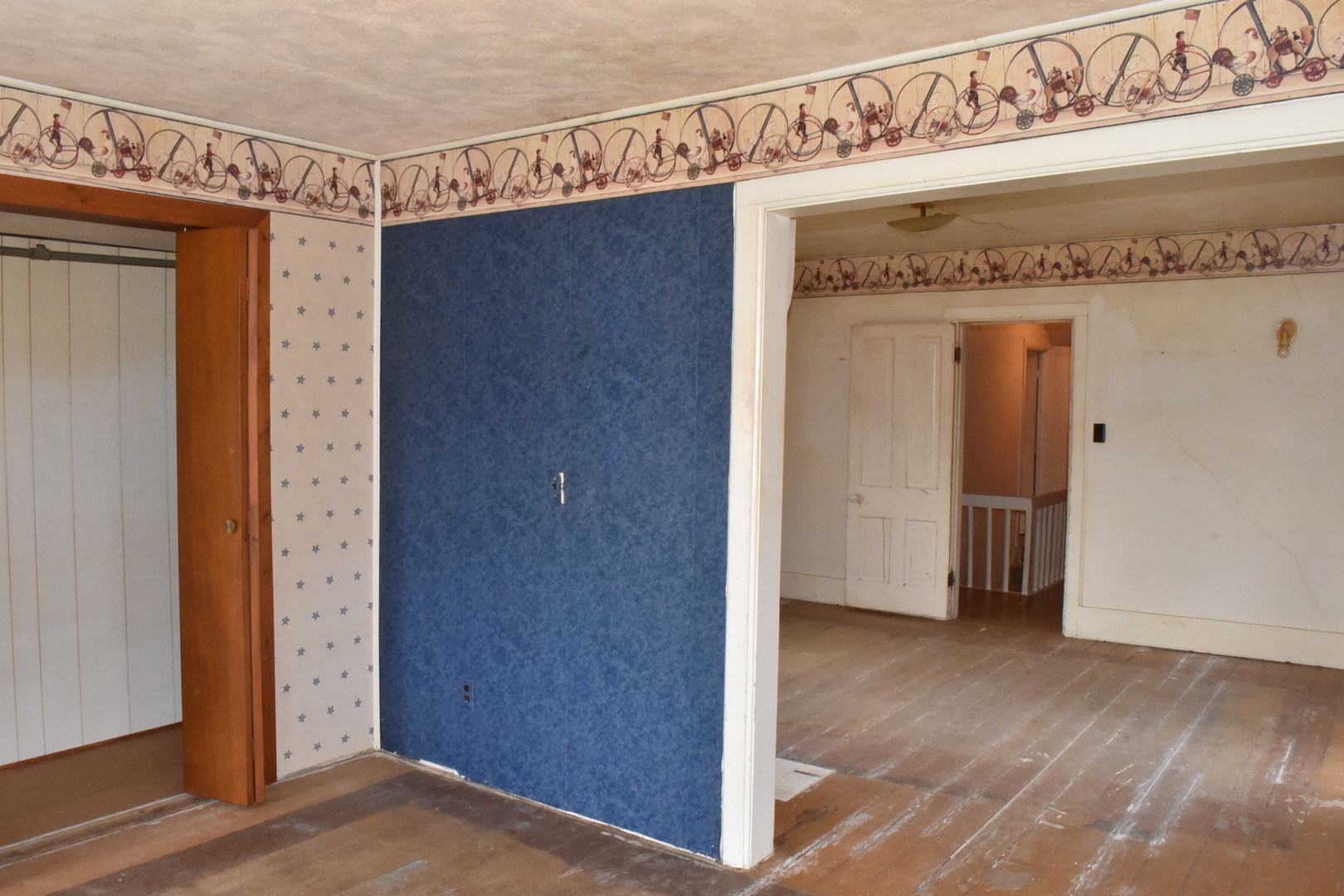 13801 Lister Road Morrison, IL 61270 - Photo 23 of 30 a view of a entrance to room