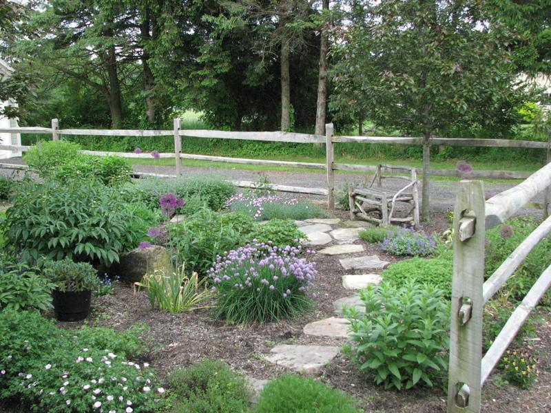 1193 Rannapo Road Sheffield, MA 01222 - Photo 3 of 9 Landscaping