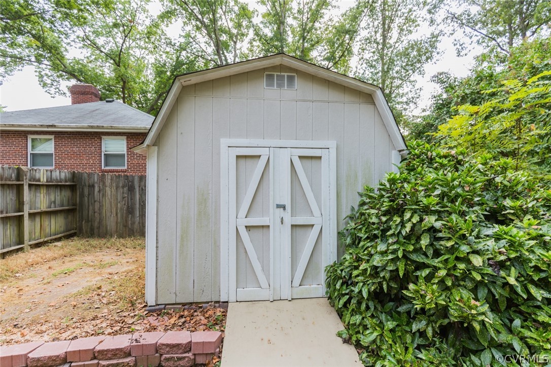 7404 Biscayne Road Henrico, VA 23294 - Photo 22 of 22 The paved sidewalk extends to the ramp to the larg