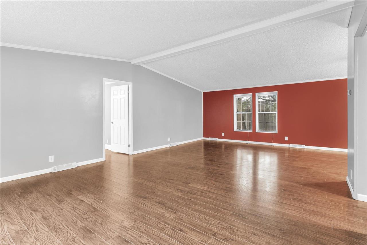 8408 North Sturgeon Road Midland, MI 48642 - Photo 6 of 38 Gallery Image 6