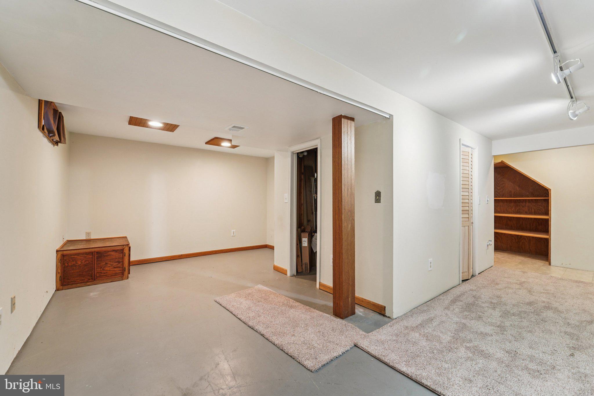 216 Bookham Lane Gaithersburg, MD 20877 - Photo 32 of 49 a view of an empty room