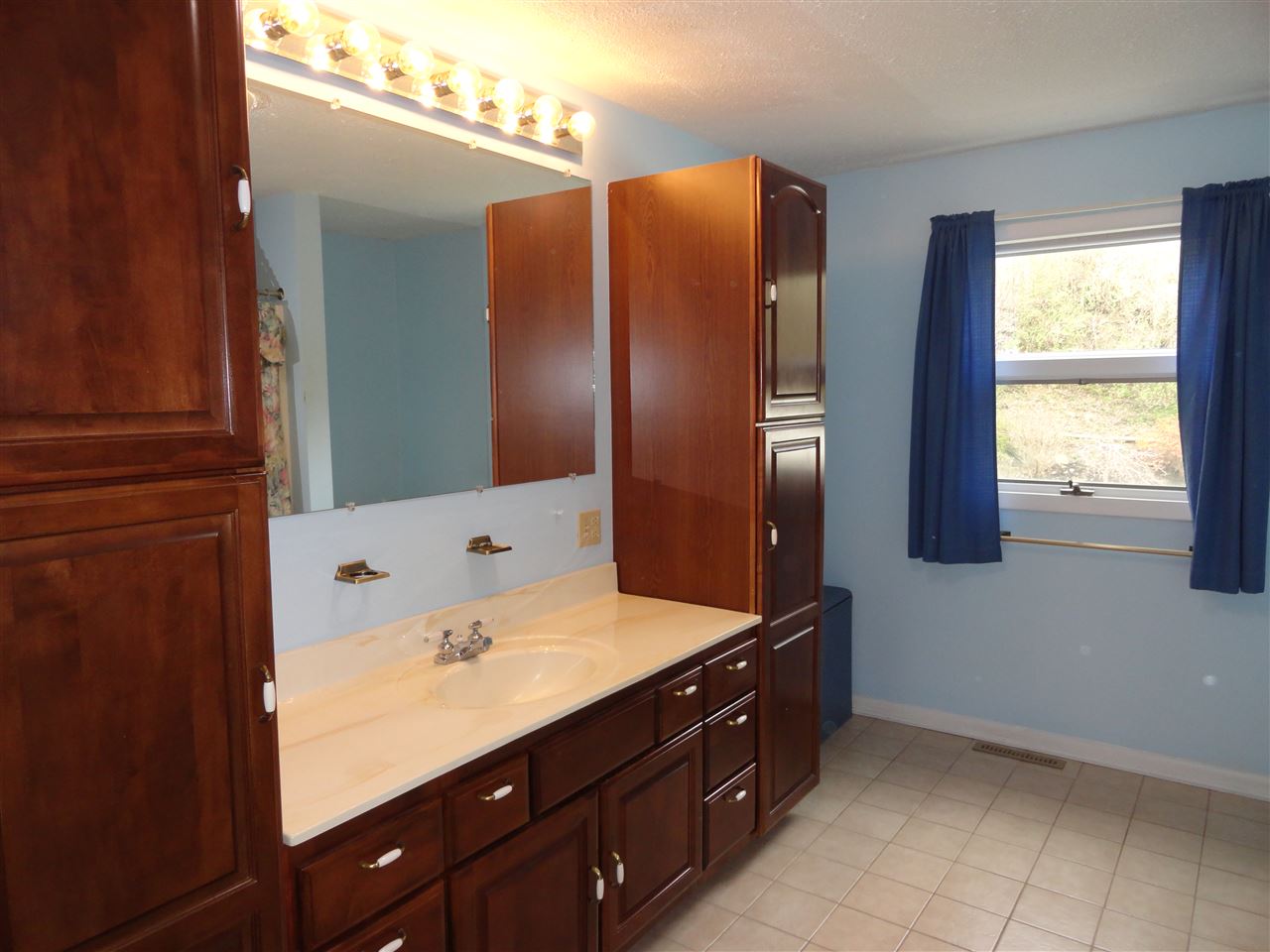 3683A Norwood Road Huntington, WV 25705 - Photo 15 of 30 Gallery Image 15