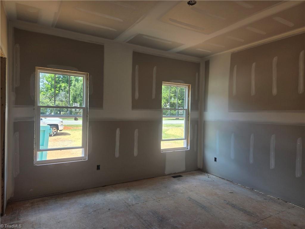 2850 Leonard Road Lexington, NC 27295 - Photo 9 of 36 Gallery Image 9
