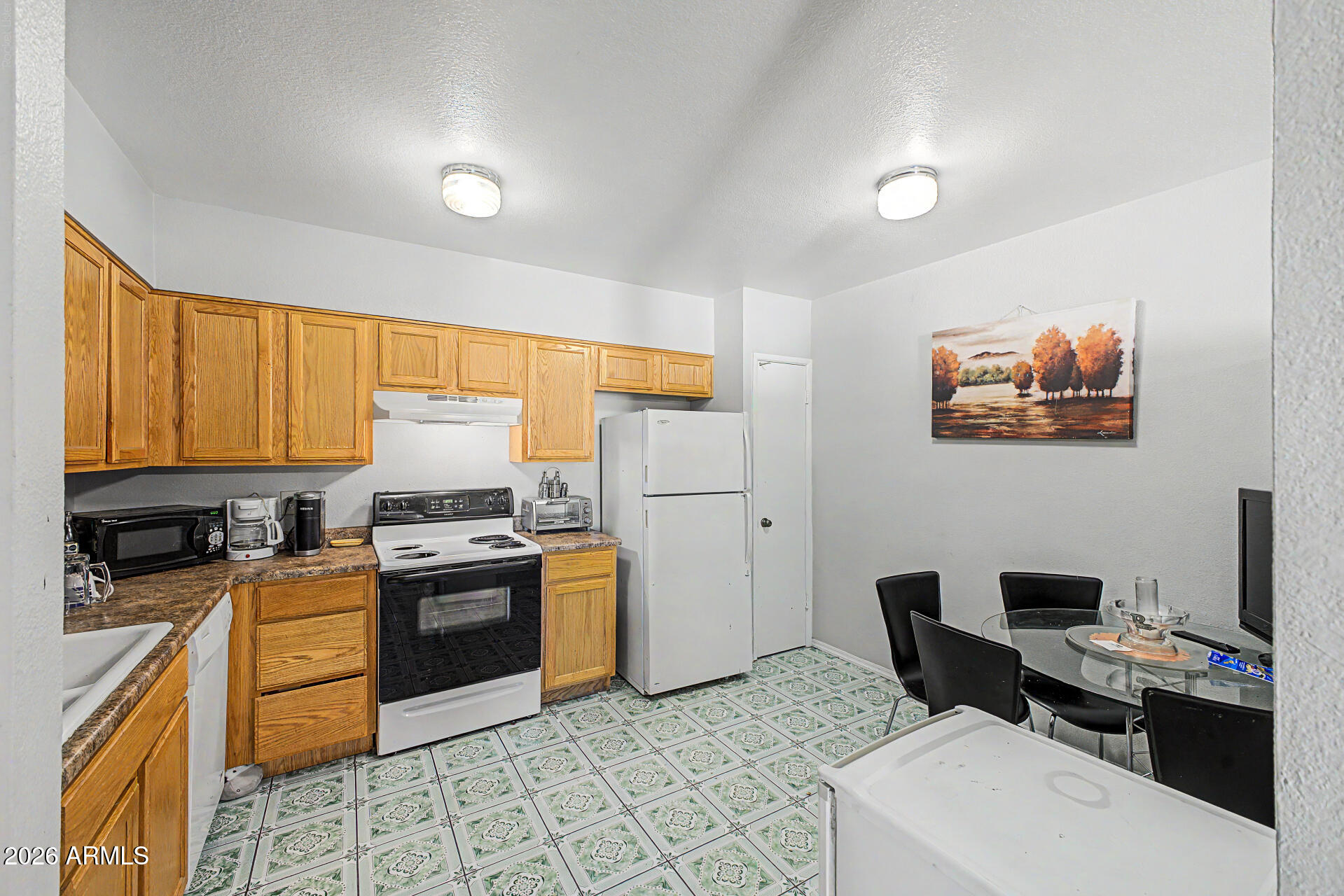 830 South Dobson Road, Unit 11 Mesa, AZ 85202 - Photo 9 of 33 12 - Dobson