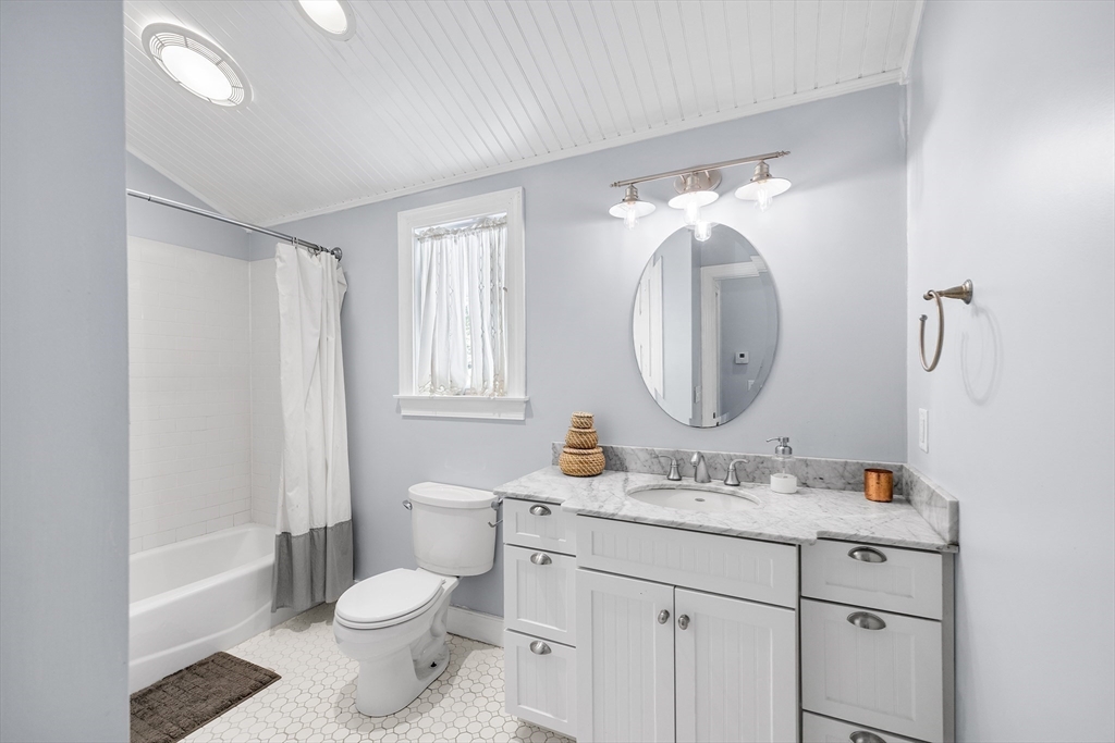 14 North Cove Road Sterling, MA 01564 - Photo 13 of 27 Gallery Image 13