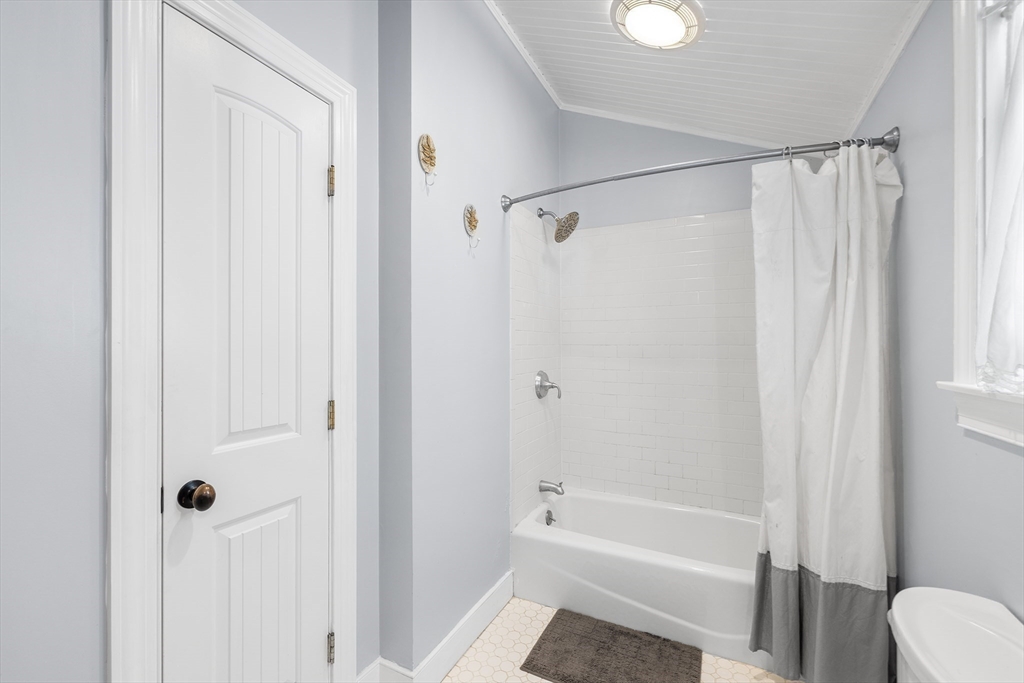 14 North Cove Road Sterling, MA 01564 - Photo 19 of 27 Gallery Image 19