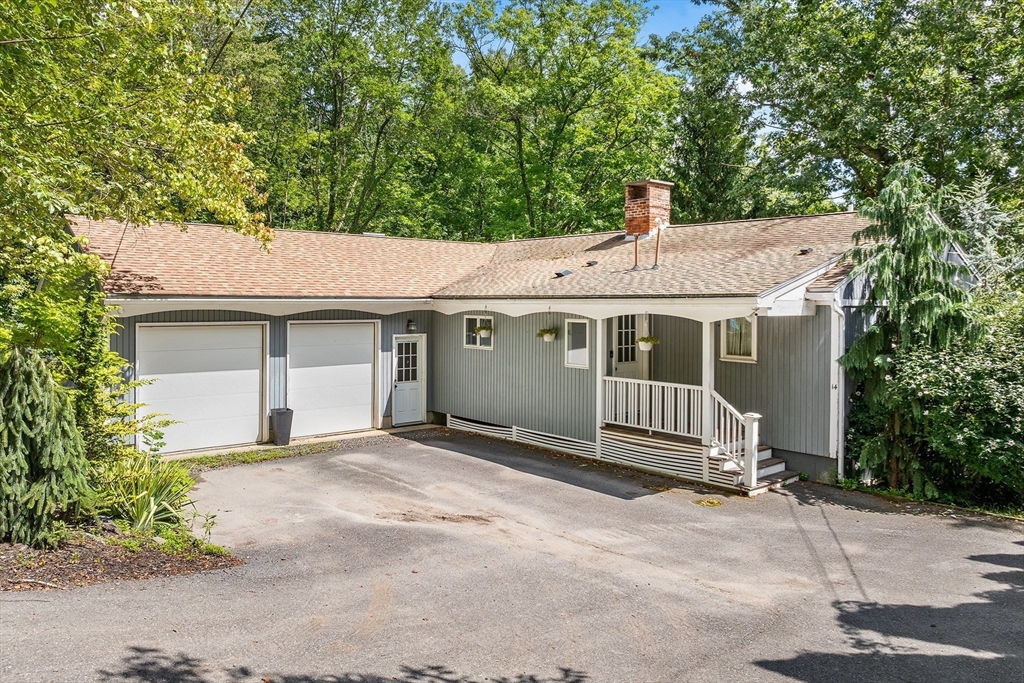 14 North Cove Road Sterling, MA 01564 - Photo 2 of 27 Gallery Image 2