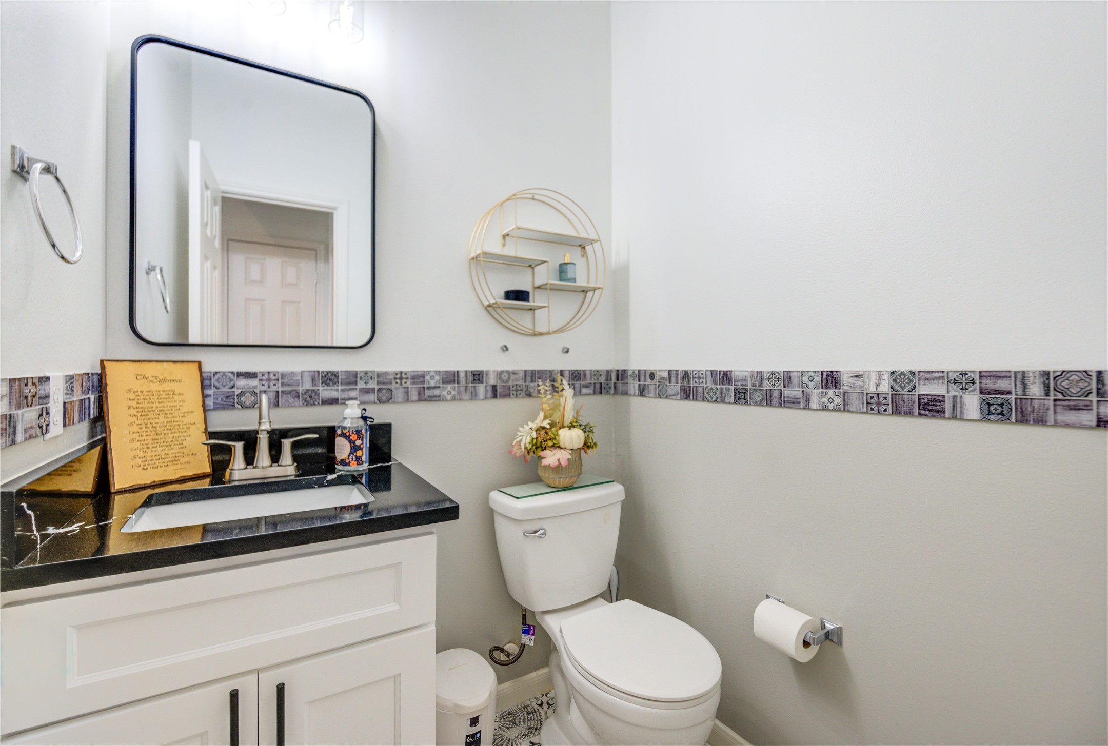10906 Trail Ridge Drive Houston, TX 77064 - Photo 17 of 41 Half Bathroom on first floor.