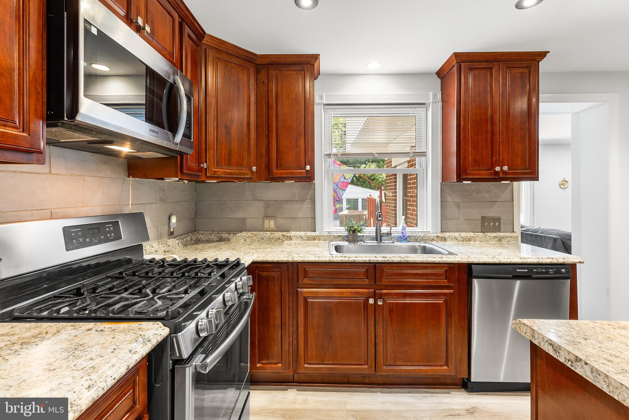 539 Scenic Road Springfield, PA 19064 - Photo 9 of 37