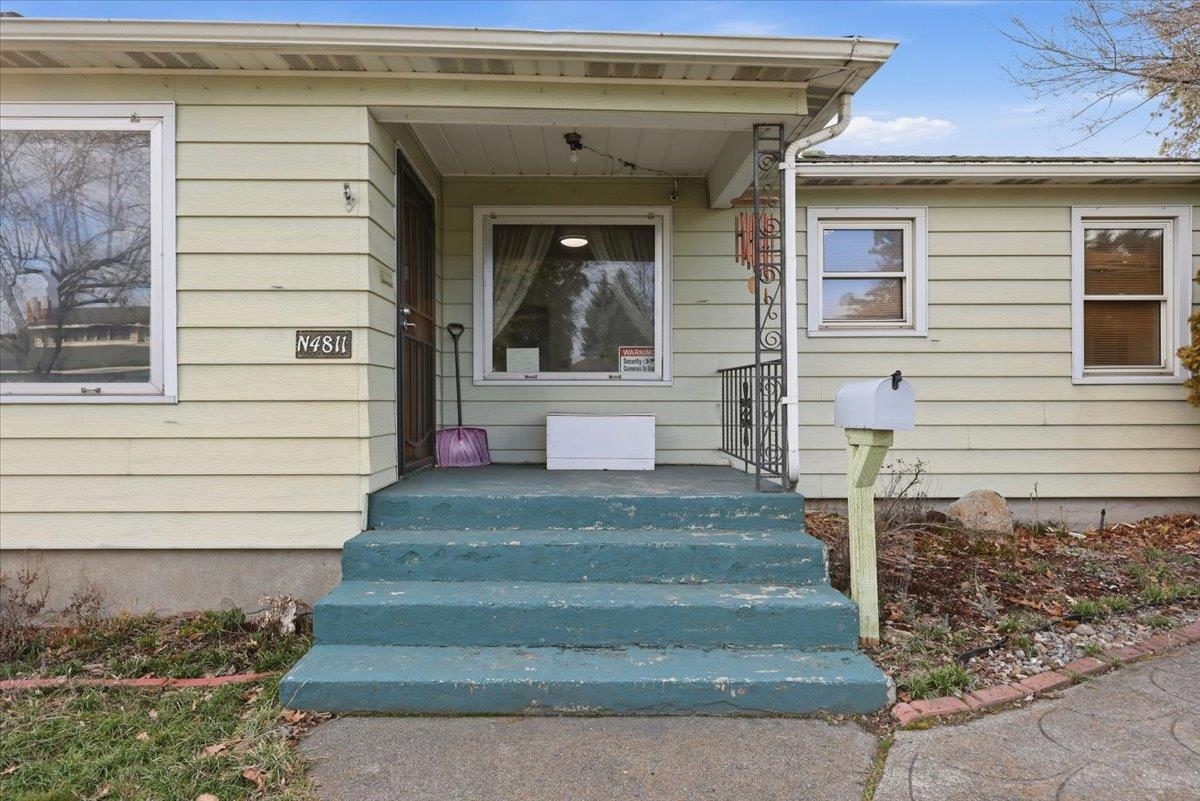 4811 North Maple Street Spokane, WA 99205 - Photo 2 of 28