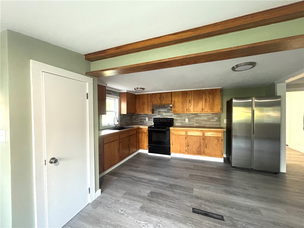 8727 Dwyer Road Montezuma, NY 13140 - Photo 8 of 26