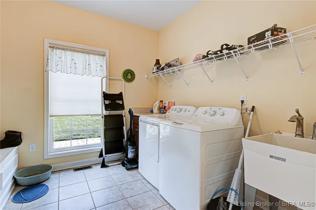 $599,000 | 213 Highway 160 East, Henryville, IN 47126