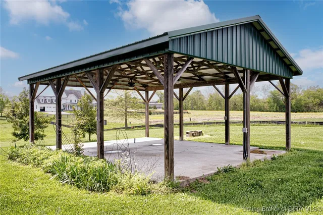 $599,000 | 213 Highway 160 East, Henryville, IN 47126