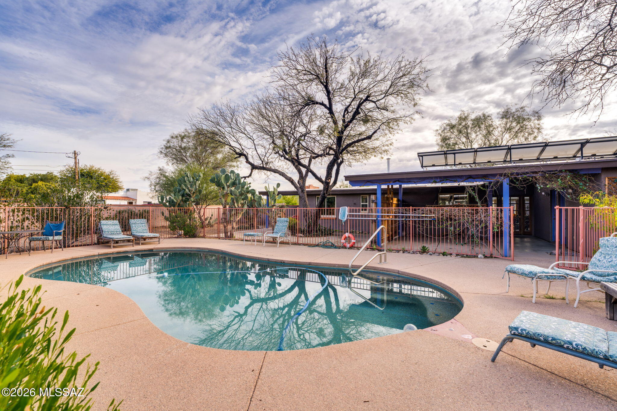 1951 East Greenlee Road Tucson, AZ 85719 - Photo 3 of 55