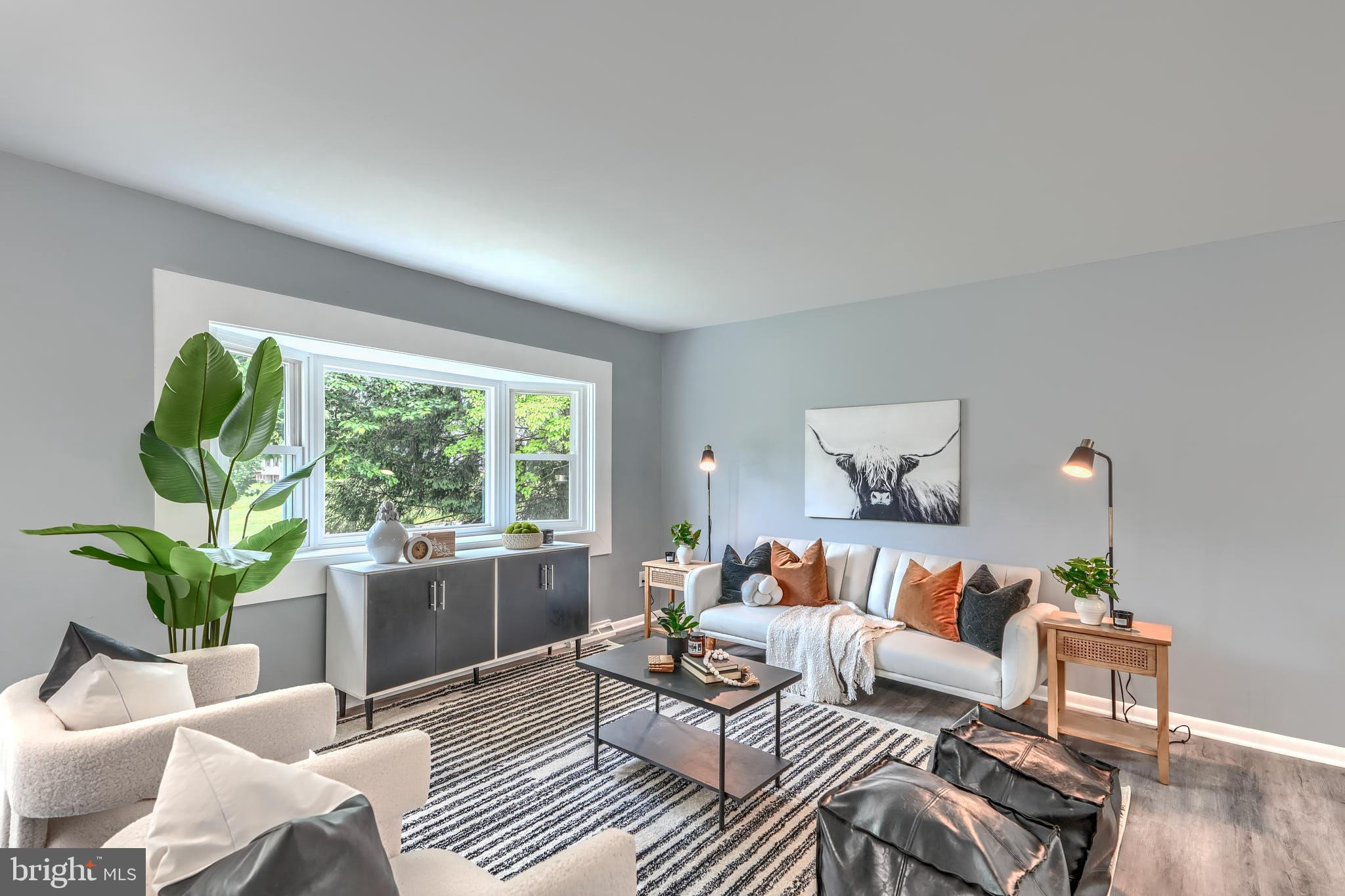 8020 Redstone Road Kingsville, MD 21087 - Photo 6 of 50 a living room with furniture and a large window