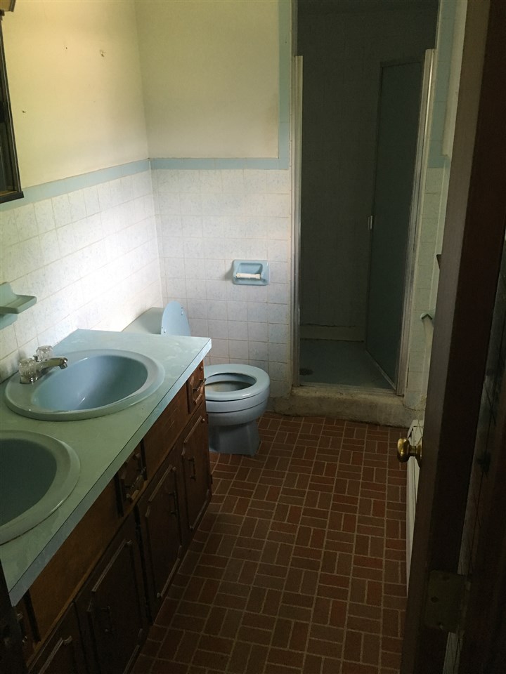 1242 Indian Ridge Road Stuarts Draft, VA 24477 - Photo 7 of 9 Gallery Image 7