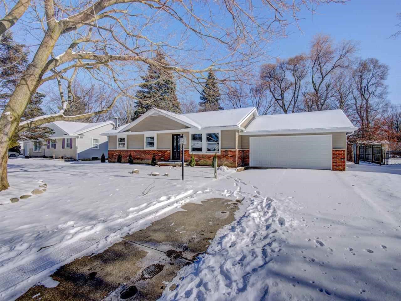 4445 Old Carriage Road Flint, MI 48507 - Photo 1 of 24 21556892.JPG