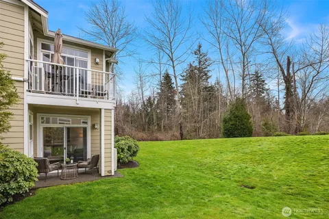 $649,995 | 566 241st Lane Southeast, Sammamish, WA 98074