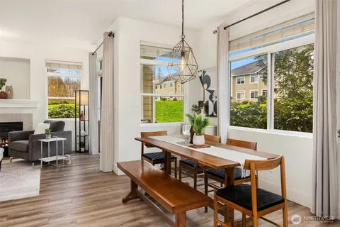 $649,995 | 566 241st Lane Southeast, Sammamish, WA 98074