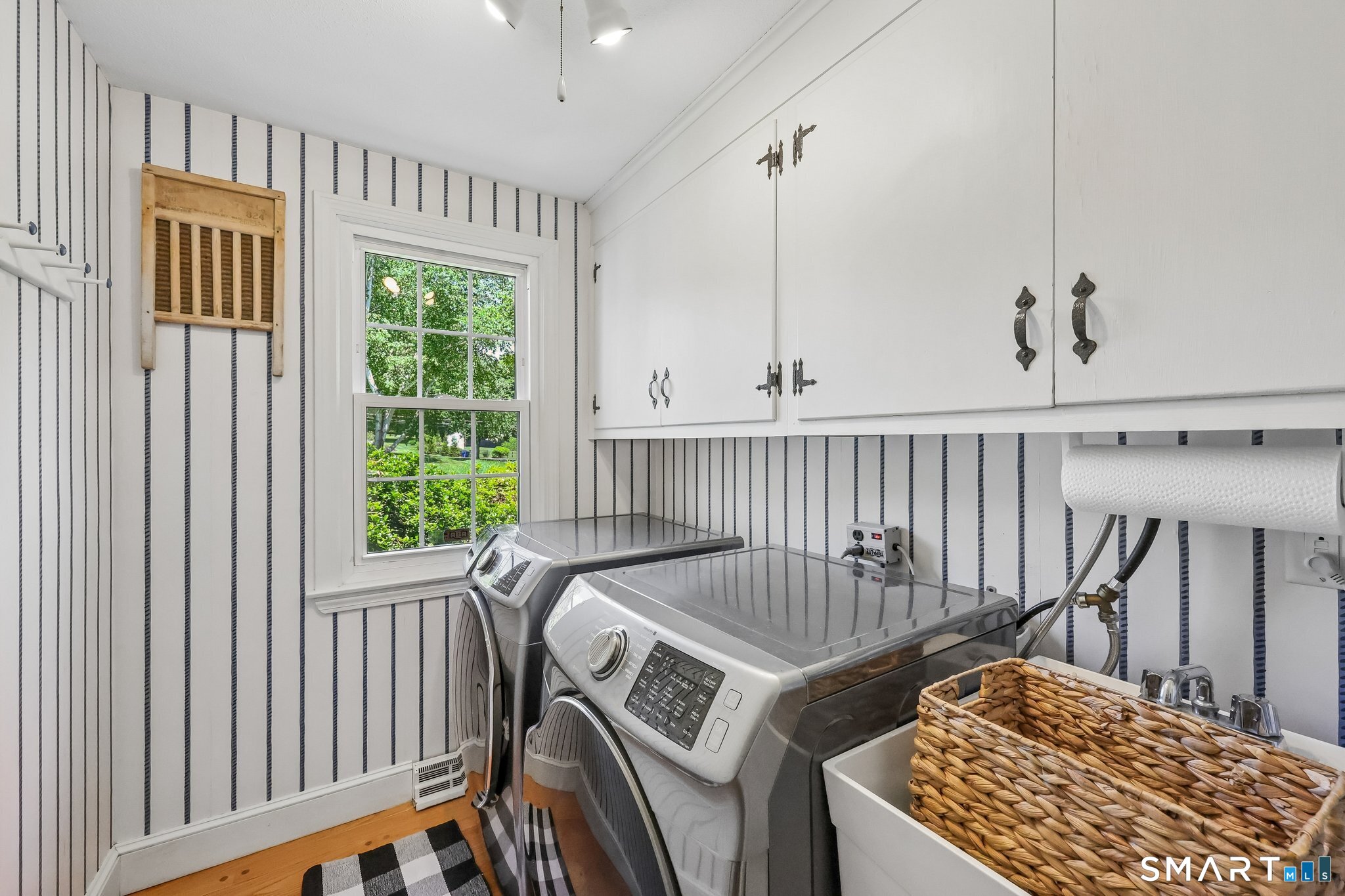 181 Farms Village Road Simsbury, CT 06092 - Photo 12 of 29 Large First Floor Laundry Room!