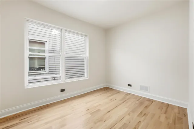 $1,500 | 5415 South Hoyne Avenue, Unit 2, Chicago, IL 60609