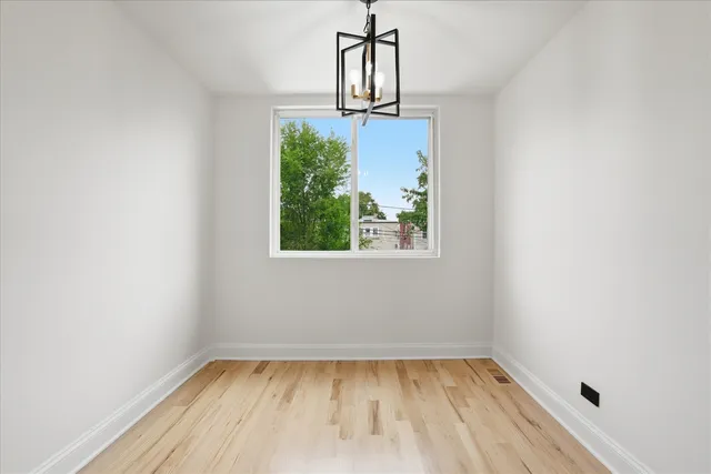 $1,500 | 5415 South Hoyne Avenue, Unit 2, Chicago, IL 60609