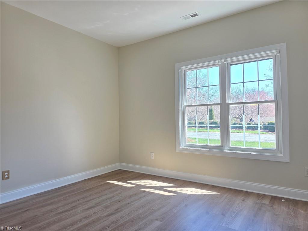 4293 Lumsden Lane High Point, NC 27265 - Photo 11 of 27