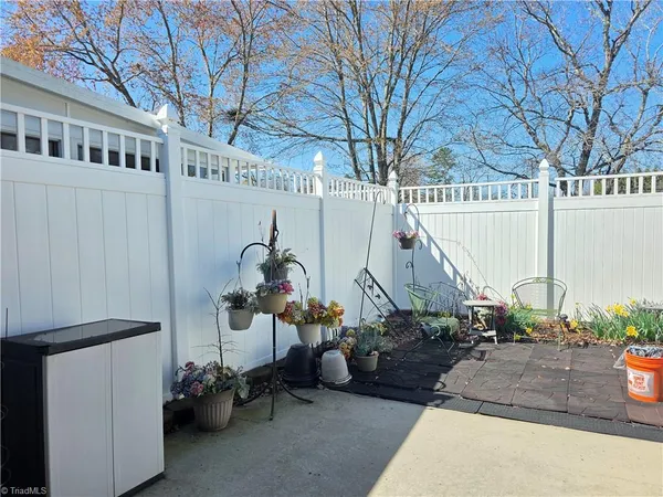 $304,999 | 4293 Lumsden Lane, High Point, NC 27265