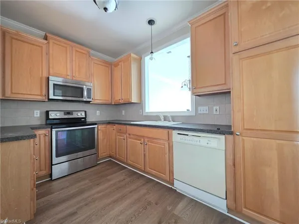 $304,999 | 4293 Lumsden Lane, High Point, NC 27265