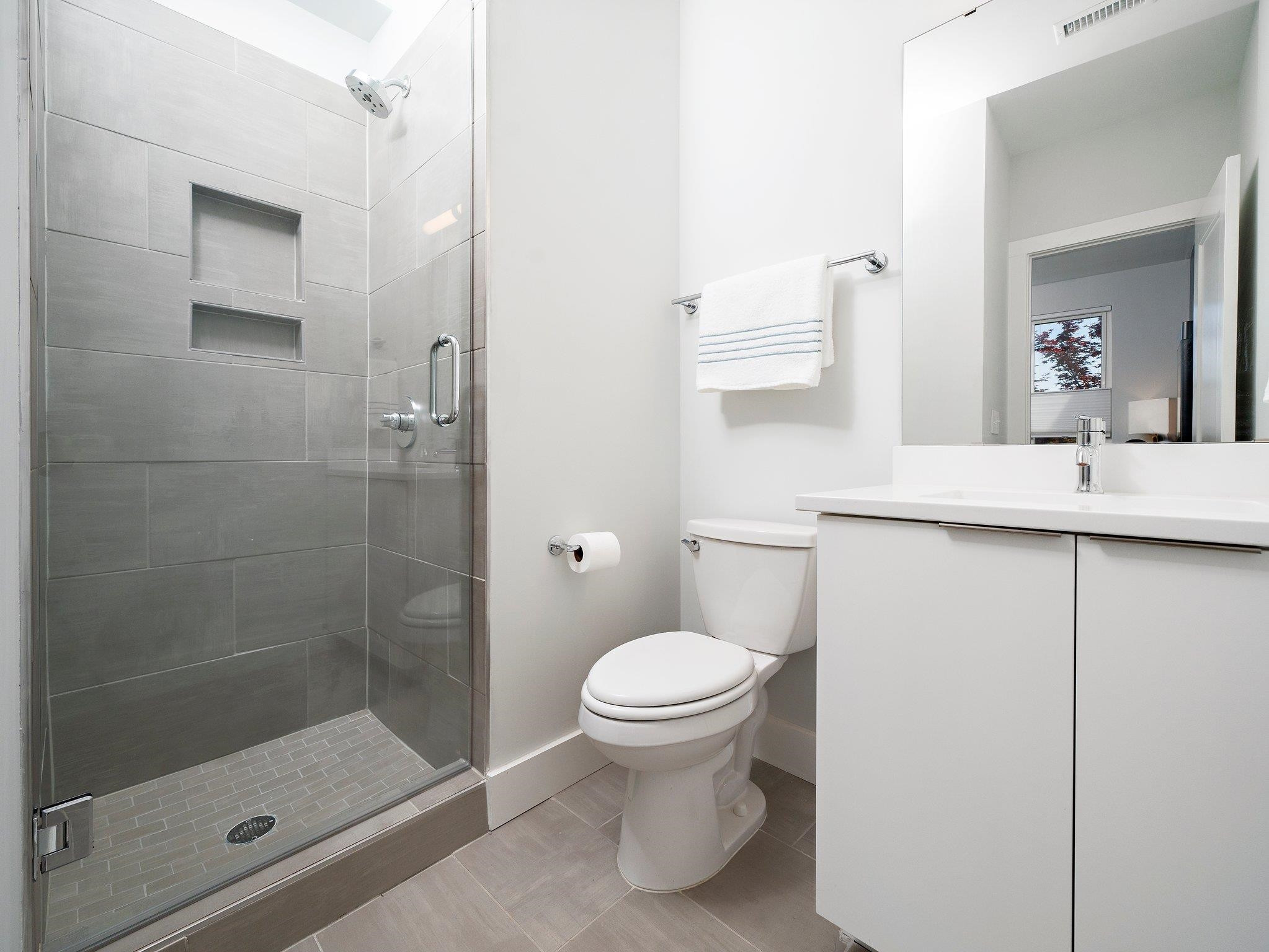 512 West South Street Raleigh, NC 27601 - Photo 17 of 38 1st Floor Guest Bath