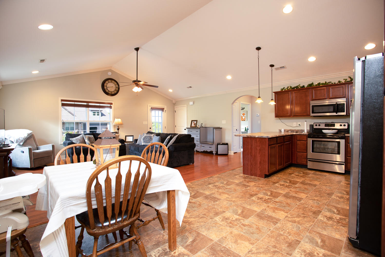 5909 Whisper Ridge Lane Corryton, TN 37721 - Photo 4 of 19 mls size - karenstonephoto.com - 5909 Wh
