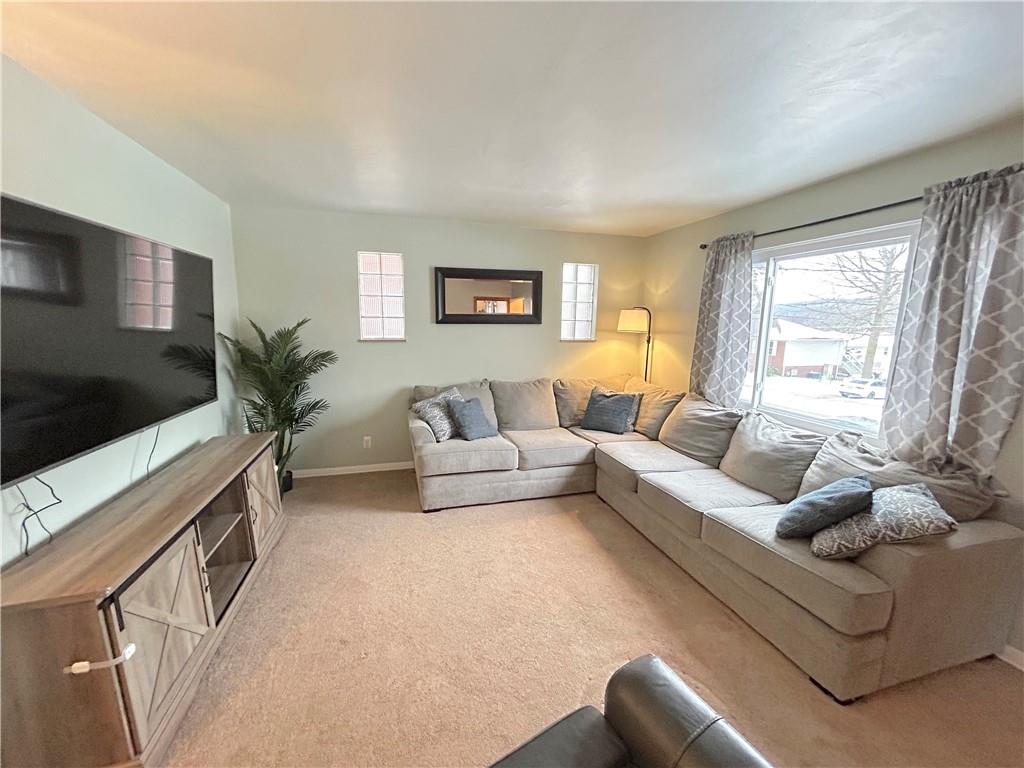 436 Ridge Avenue Springdale, PA 15144 - Photo 6 of 38