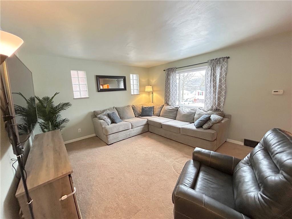 436 Ridge Avenue Springdale, PA 15144 - Photo 7 of 38