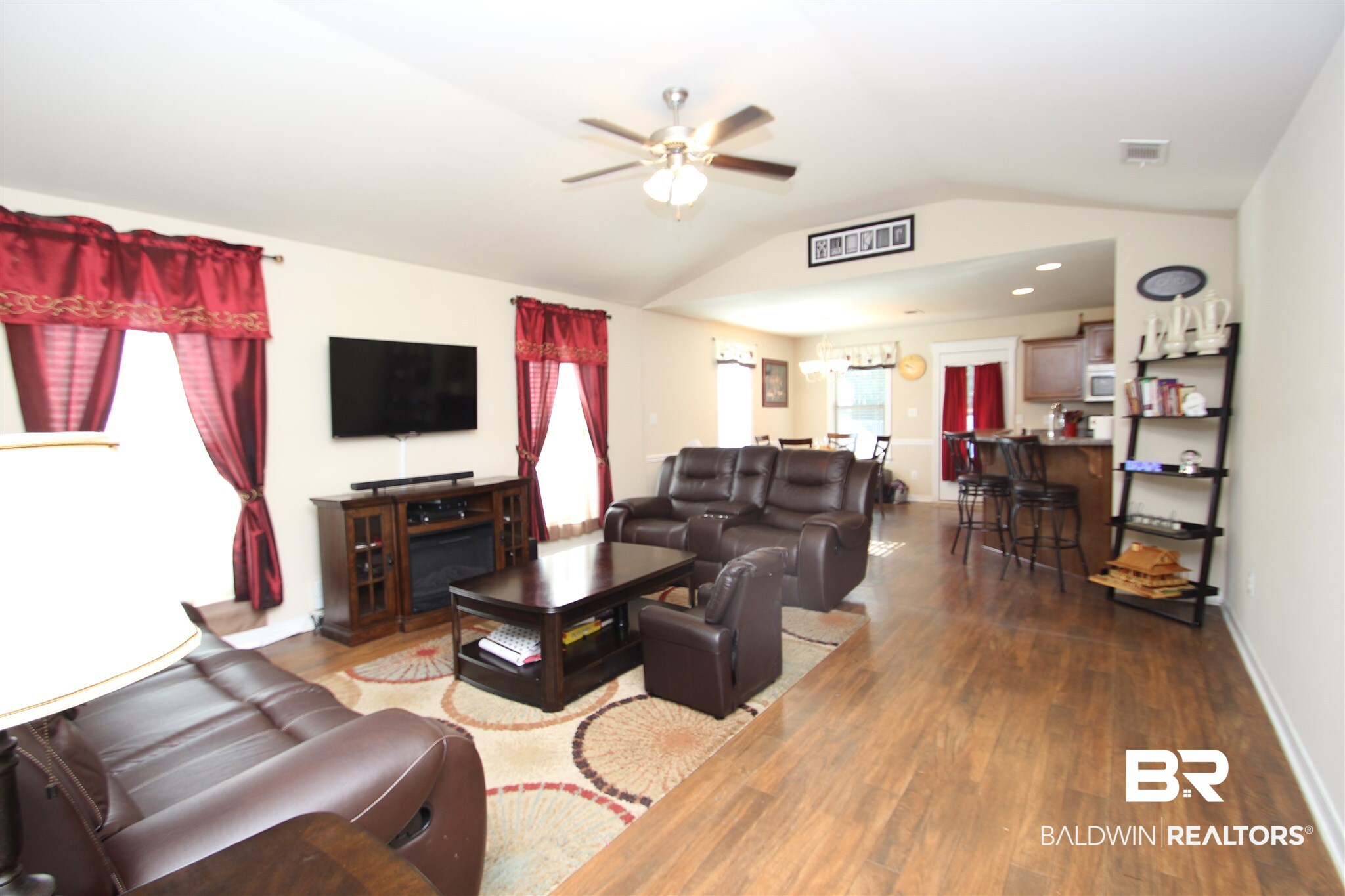 2855 West Rebecca Drive Mobile, AL 36618 - Photo 2 of 27