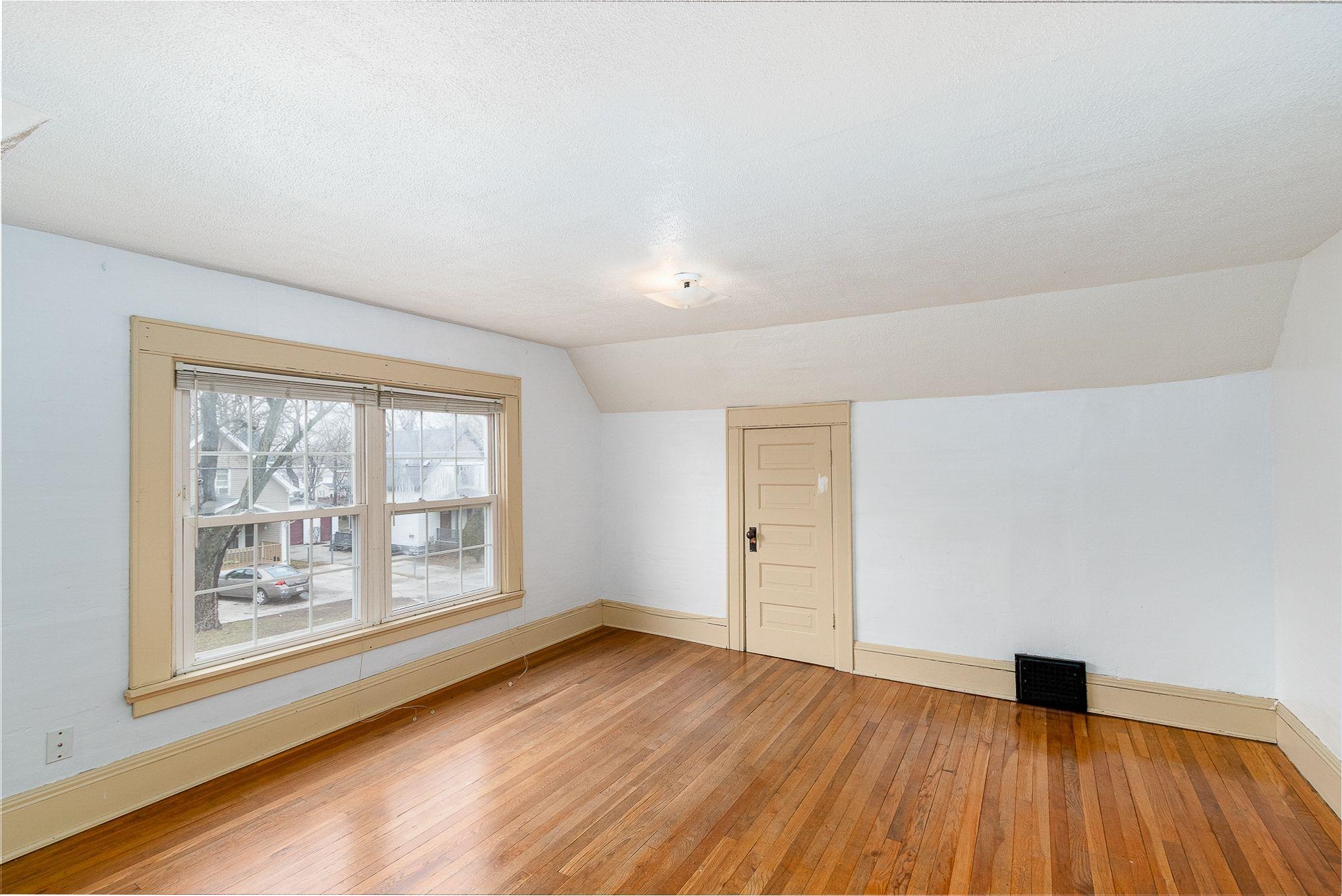 129 Rockingham Avenue Alma, MI 48801 - Photo 17 of 24 1898105-16.JPG