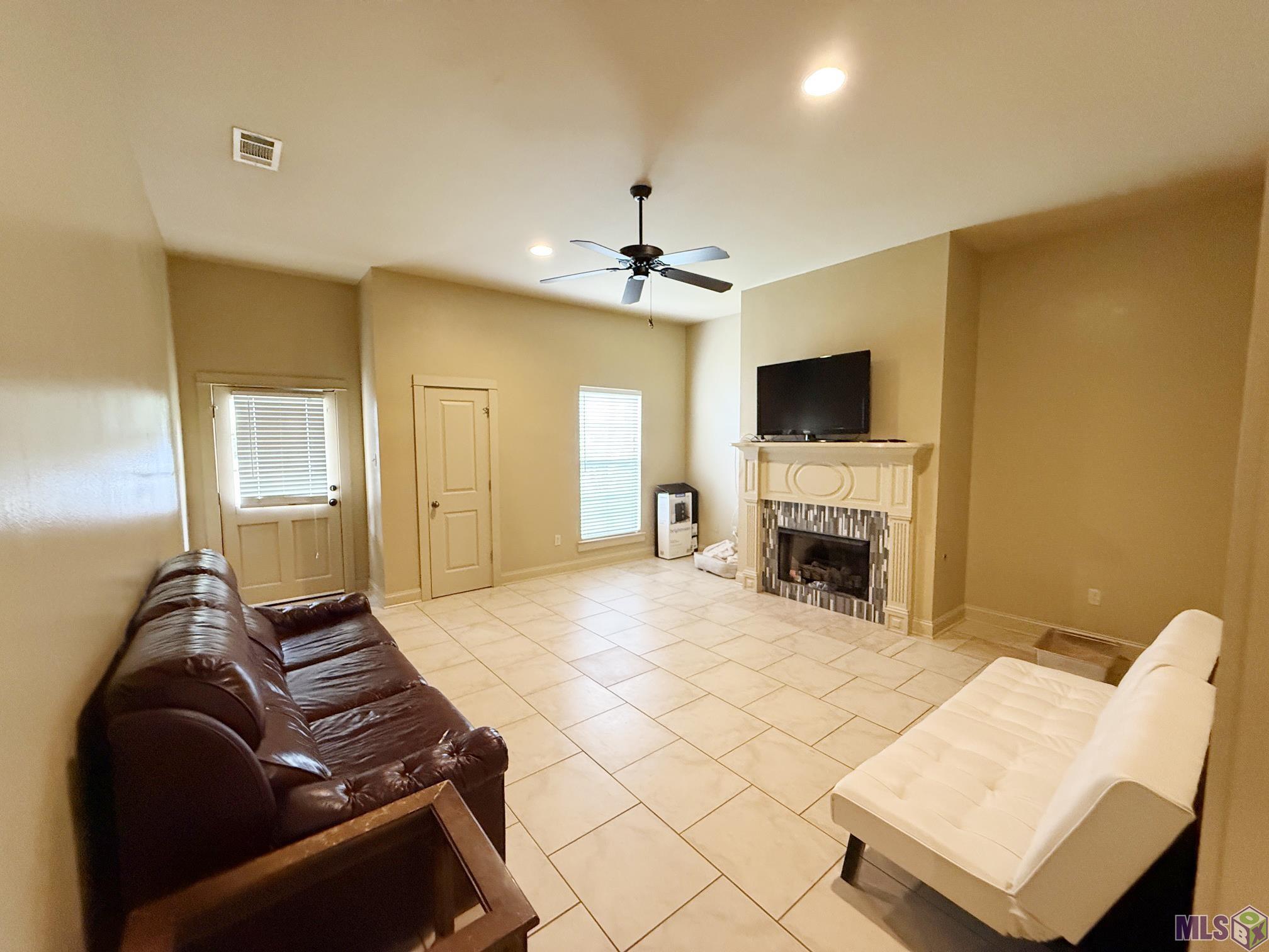 9441 Boone Avenue Baton Rouge, LA 70810 - Photo 2 of 8