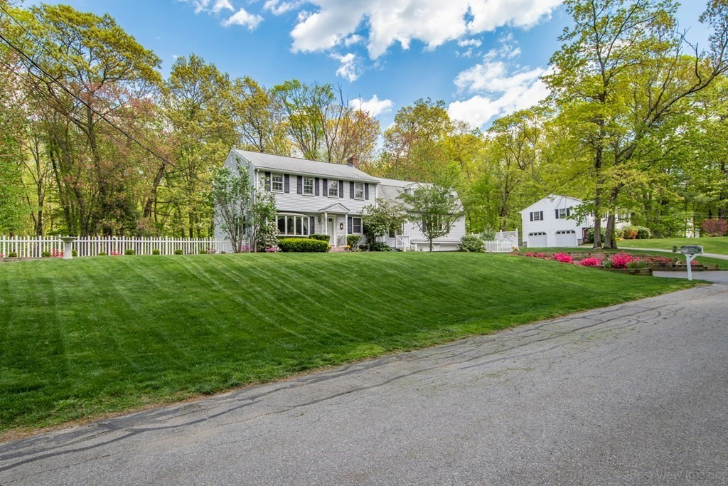 13 Whalen Road Hopkinton, MA 01748 - Photo 2 of 42 Gallery Image 2