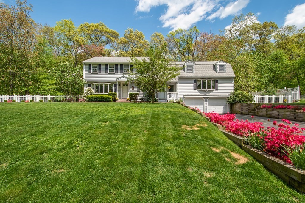 13 Whalen Road Hopkinton, MA 01748 - Photo 3 of 42 Gallery Image 3