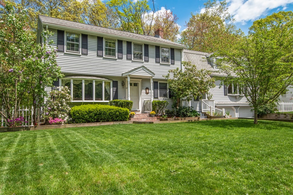 13 Whalen Road Hopkinton, MA 01748 - Photo 4 of 42 Gallery Image 4
