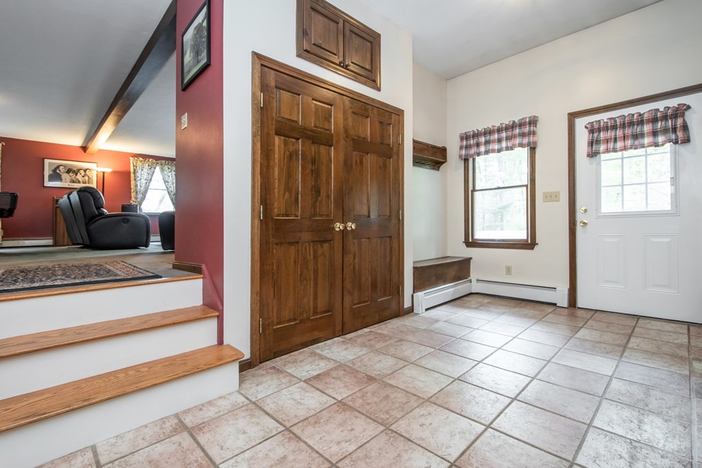 13 Whalen Road Hopkinton, MA 01748 - Photo 6 of 42 Gallery Image 6