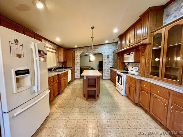 $485,000 | 29685 Ivy Bend Road, Stover, MO 65078