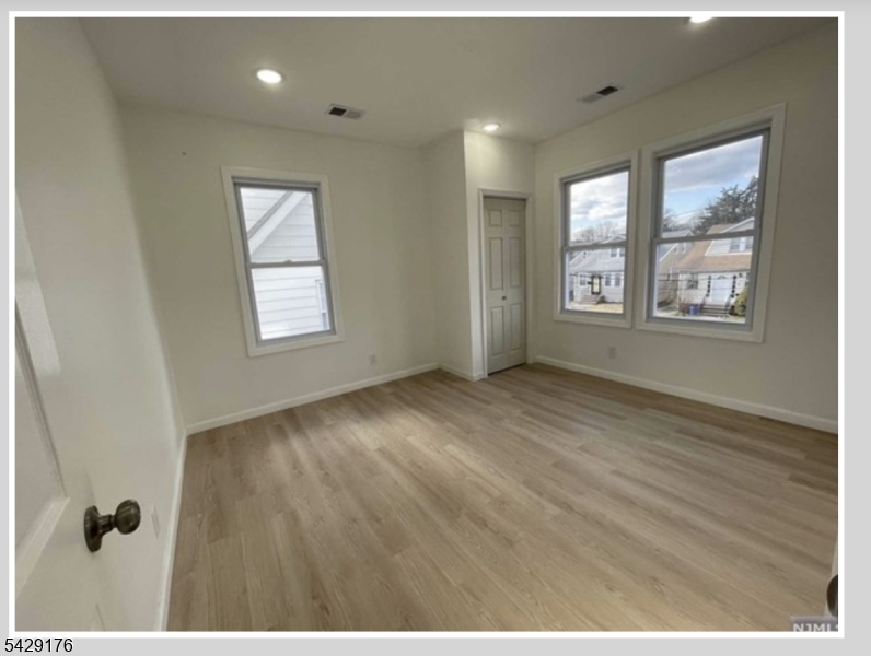 82 Jacoby Street Maplewood, NJ 07040 - Photo 4 of 7