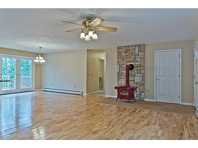 235 Sweden Road Bridgton, ME 04009 - Photo 6 of 35 Living Room.