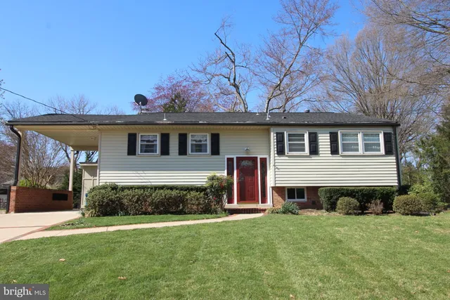 $3,500 | 8504 Wagon Wheel Road, Alexandria, VA 22309