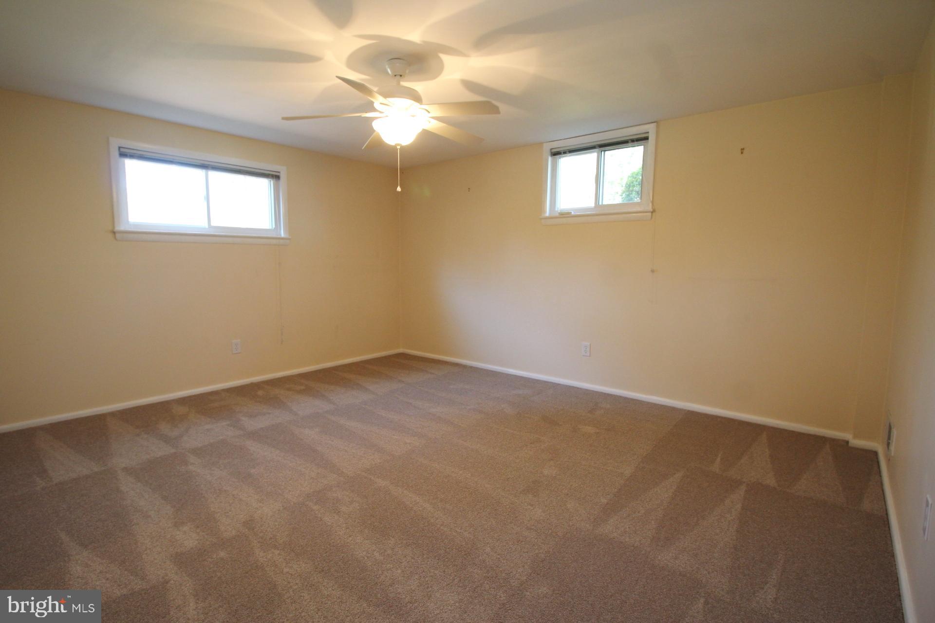 8504 Wagon Wheel Road Alexandria, VA 22309 - Photo 24 of 30 an empty room with a window