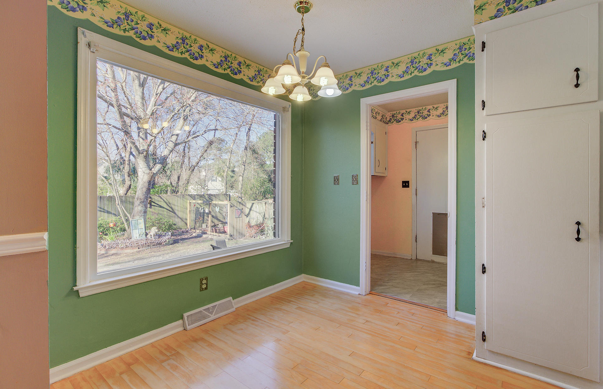1630 Longview Road Mount Pleasant, SC 29464 - Photo 12 of 33 12